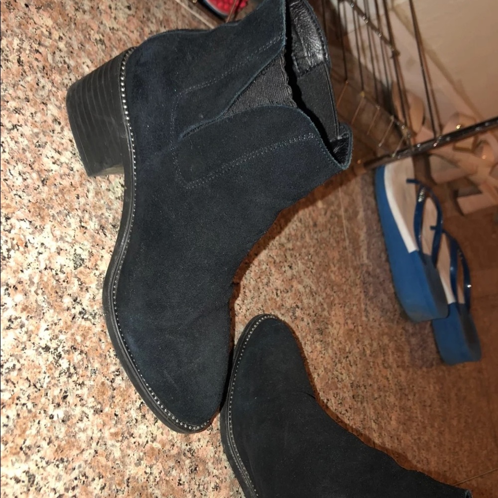 Black Chelsea Boots
